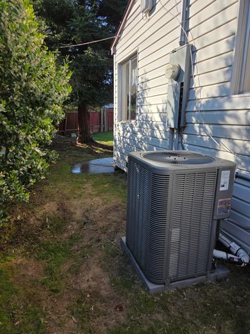 2100 Farnsworth Way, Rancho Cordova, CA 95670