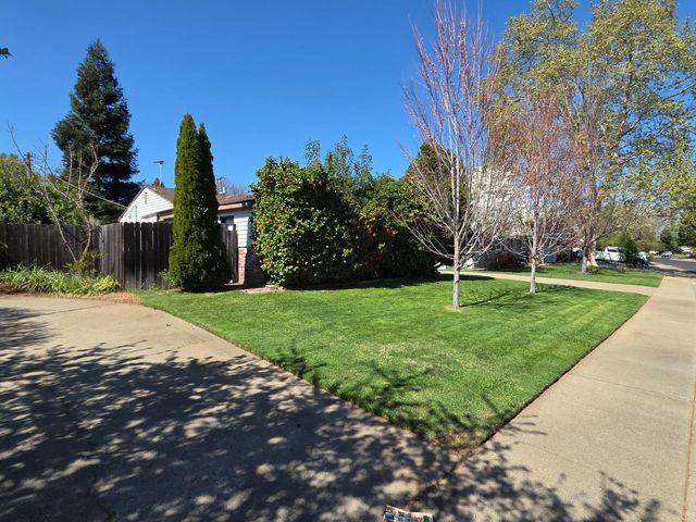 2100 Farnsworth Way, Rancho Cordova, CA 95670