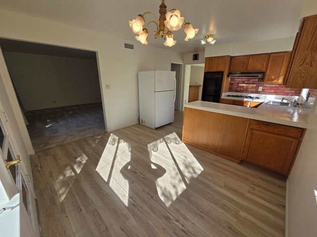 2100 Farnsworth Way, Rancho Cordova, CA 95670