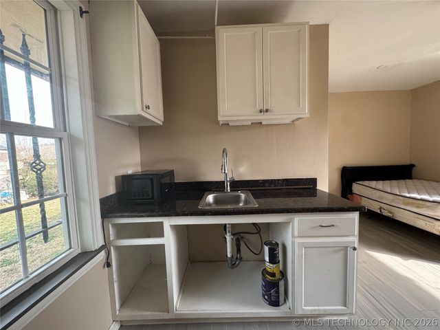 1849 N Jamestown Avenue, Tulsa, OK 74115