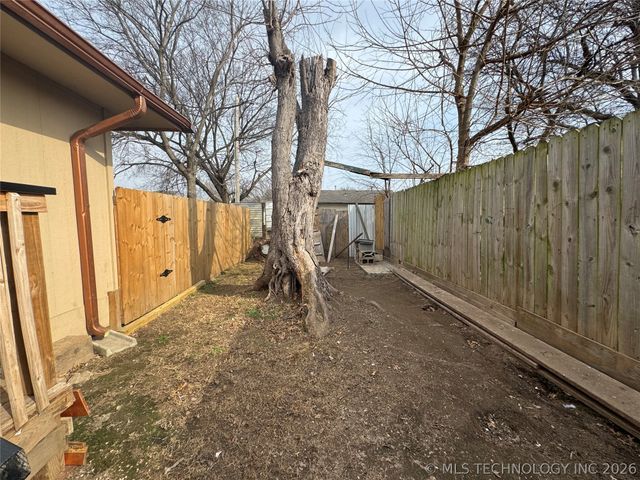 1849 N Jamestown Avenue, Tulsa, OK 74115