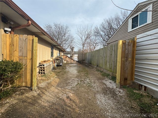 1849 N Jamestown Avenue, Tulsa, OK 74115