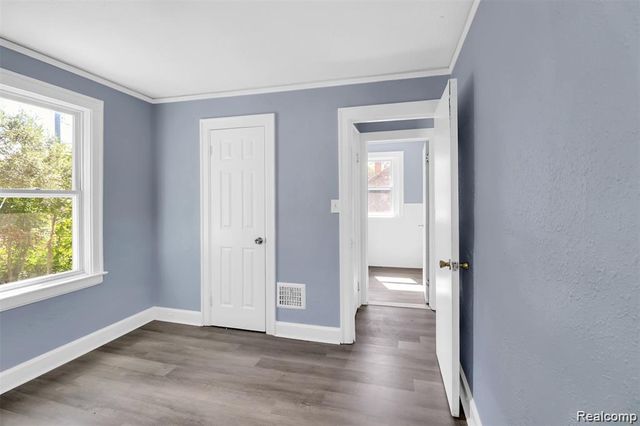 16588 Woodingham Drive, Detroit, MI 48221