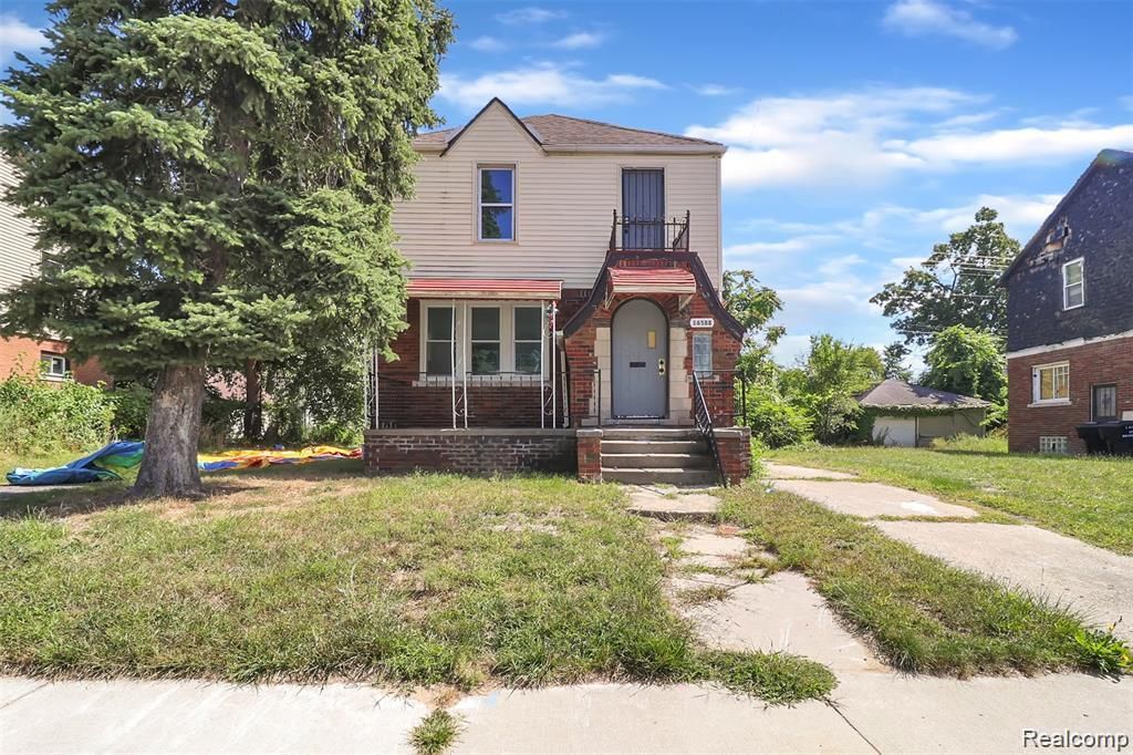 16588 Woodingham Drive, Detroit, MI 48221