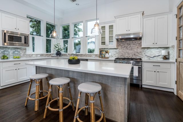 8624 Emnora Lane, Houston, TX 77080