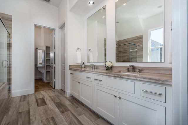 8624 Emnora Lane, Houston, TX 77080