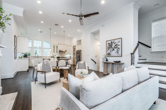 8624 Emnora Lane, Houston, TX 77080