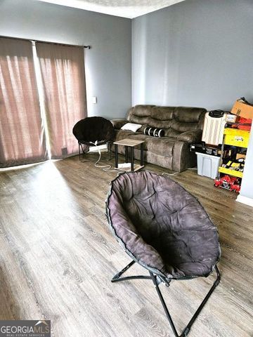 6099 CAMDEN FORREST Drive, Riverdale, GA 30296