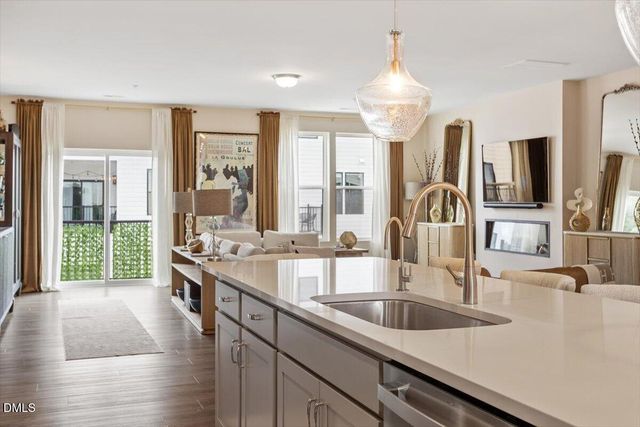1205 S Blount Street 201, Raleigh, NC 27601