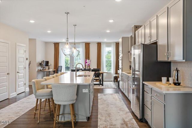 1205 S Blount Street 201, Raleigh, NC 27601