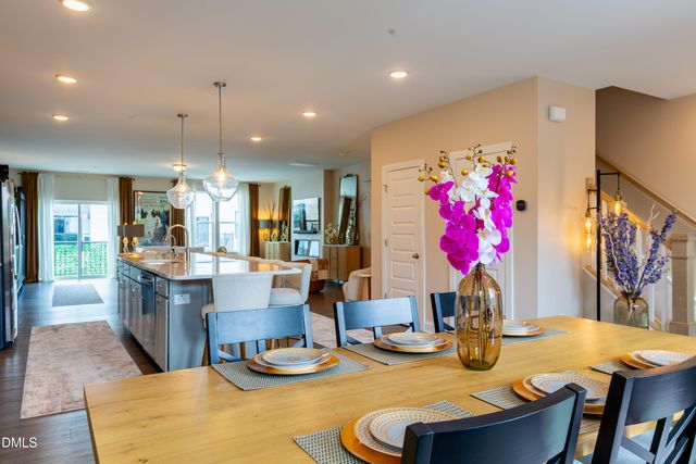 1205 S Blount Street 201, Raleigh, NC 27601
