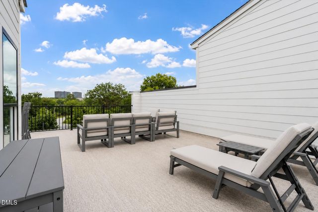 1205 S Blount Street 201, Raleigh, NC 27601