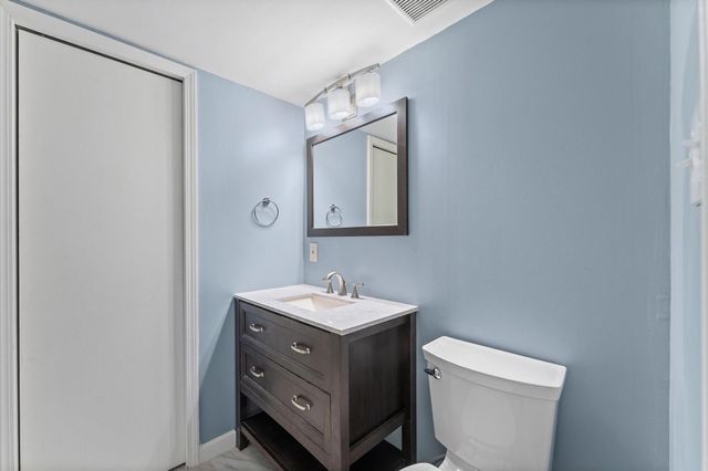 10556 Hammerly Boulevard 328, Houston, TX 77043