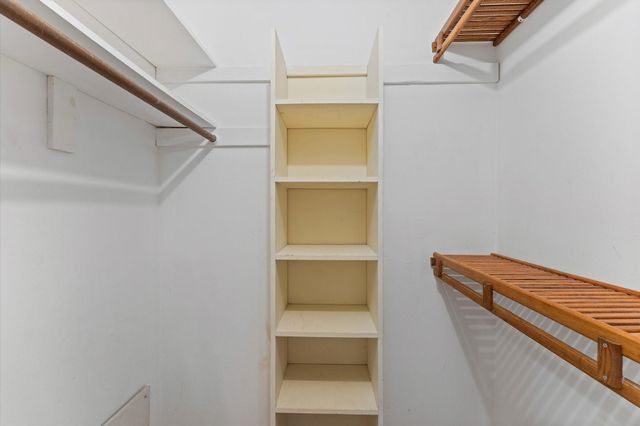 10556 Hammerly Boulevard 328, Houston, TX 77043