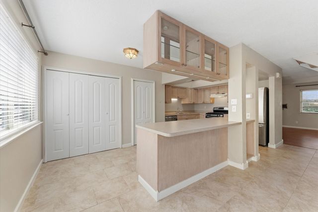 10556 Hammerly Boulevard 328, Houston, TX 77043