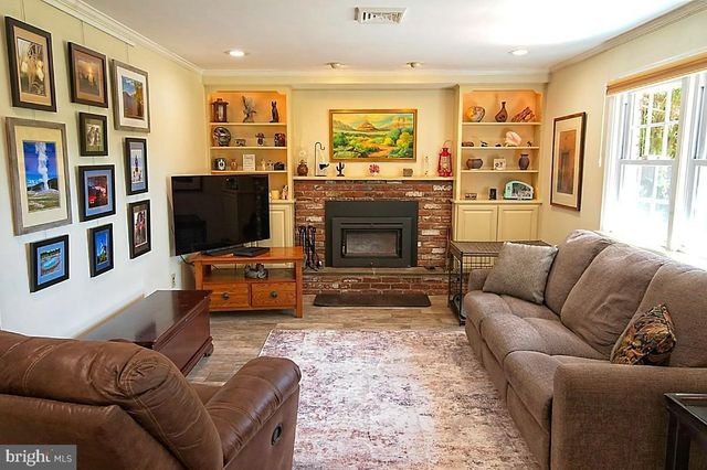 3314 STUMP HALL RD, Collegeville, PA 19426