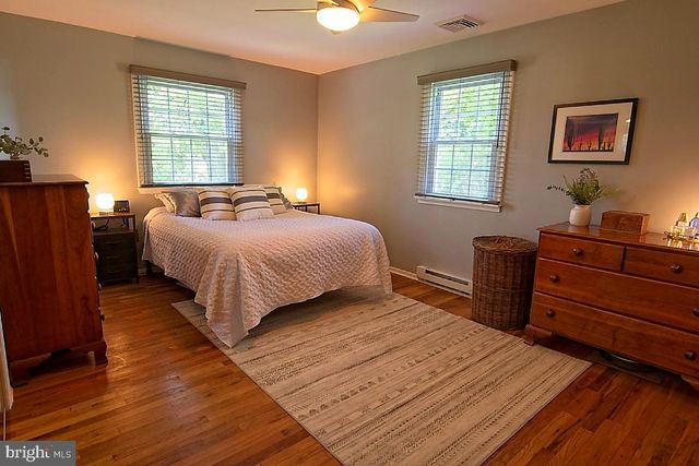 3314 STUMP HALL RD, Collegeville, PA 19426