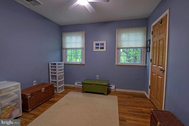 3314 STUMP HALL RD, Collegeville, PA 19426
