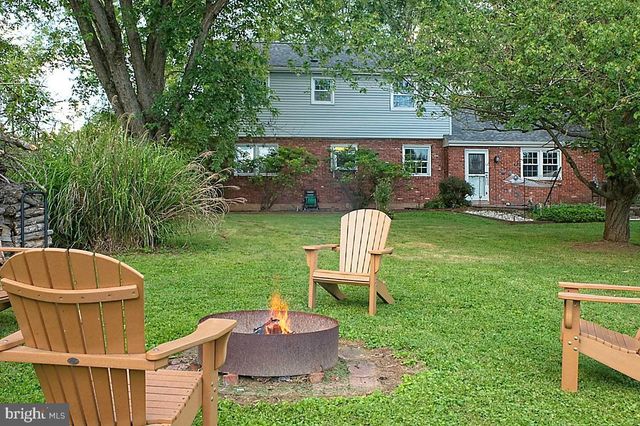 3314 STUMP HALL RD, Collegeville, PA 19426