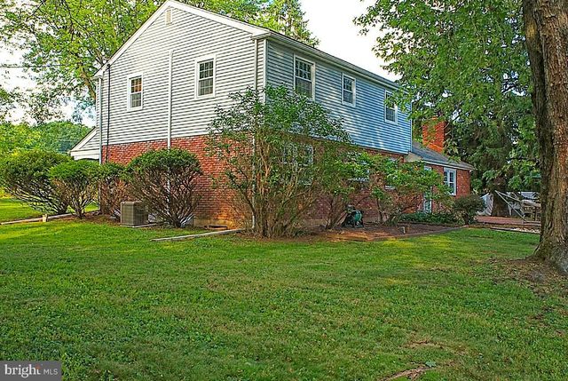 3314 STUMP HALL RD, Collegeville, PA 19426