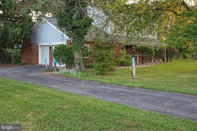 3314 STUMP HALL RD, Collegeville, PA 19426
