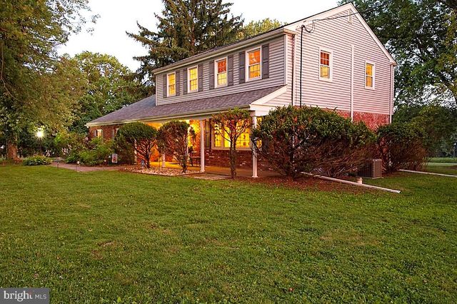 3314 STUMP HALL RD, Collegeville, PA 19426