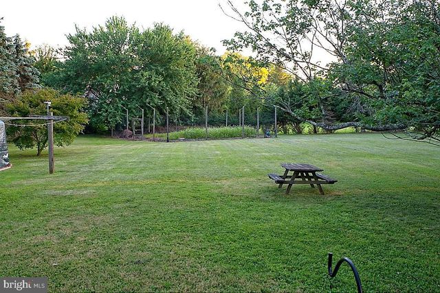 3314 STUMP HALL RD, Collegeville, PA 19426