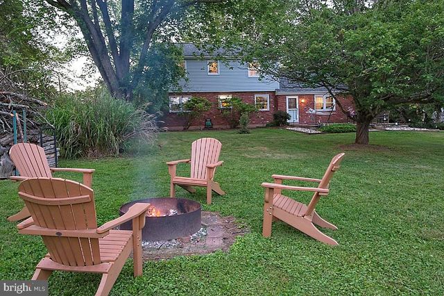 3314 STUMP HALL RD, Collegeville, PA 19426