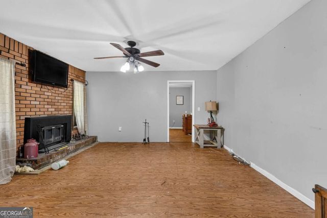 55 Whitman Loop, Aragon, GA 30104