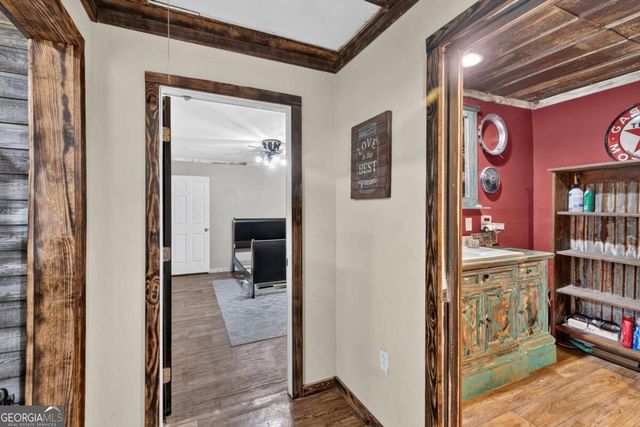 55 Whitman Loop, Aragon, GA 30104