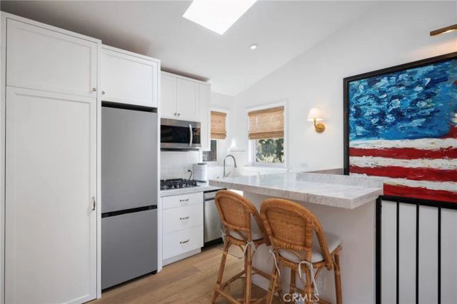 2520 Alta Avenue, Santa Monica, CA 90402