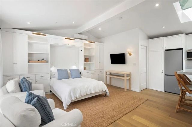 2520 Alta Avenue, Santa Monica, CA 90402