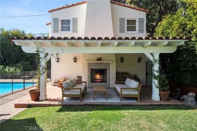 2520 Alta Avenue, Santa Monica, CA 90402