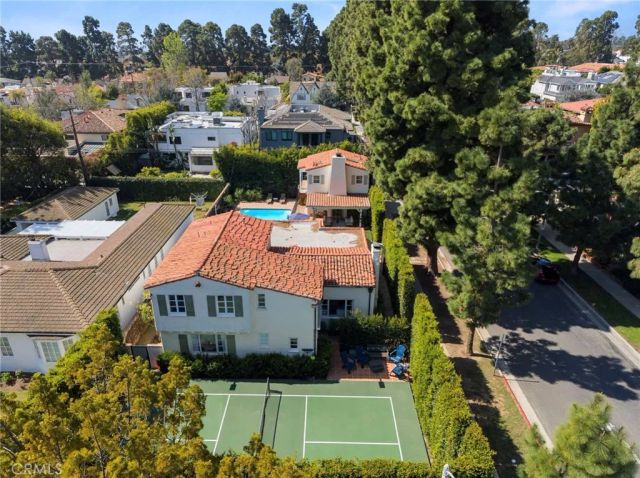 2520 Alta Avenue, Santa Monica, CA 90402