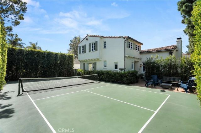 2520 Alta Avenue, Santa Monica, CA 90402