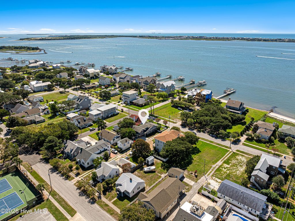 Image 1 of property listing at 1502 Shackleford Street, Morehead City, NC 28557