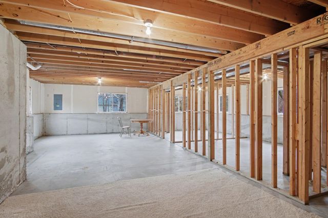 1682 House Street Ne, Plainfield Twp, MI 49306