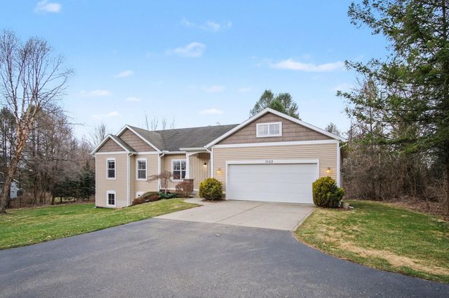 1682 House Street Ne, Plainfield Twp, MI 49306