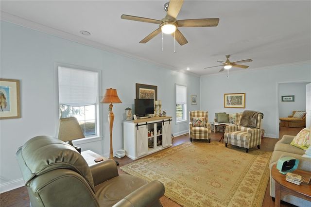 1321 Shell Point Road NE, Townsend, GA 31331