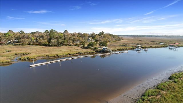 1321 Shell Point Road NE, Townsend, GA 31331