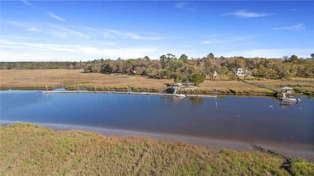 1321 Shell Point Road NE, Townsend, GA 31331