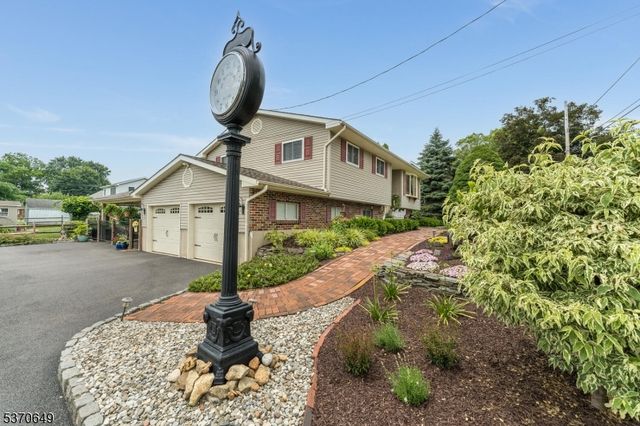 220 S 6Th St, Lopatcong Twp., NJ 08865