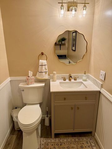 155 Heritage Dr 155, Tewksbury, MA 01876