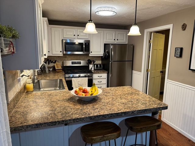 155 Heritage Dr 155, Tewksbury, MA 01876