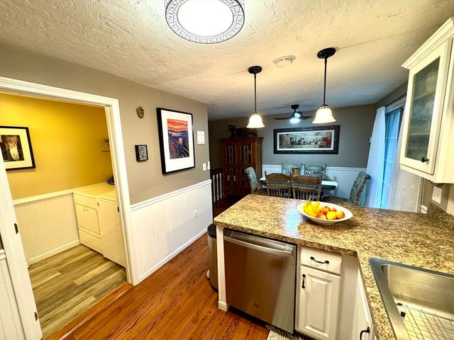 155 Heritage Dr 155, Tewksbury, MA 01876