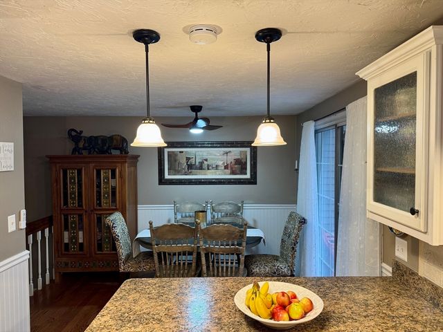 155 Heritage Dr 155, Tewksbury, MA 01876