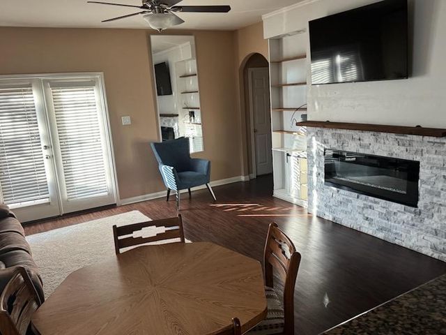 128 Robertson LN, Jarrell, TX 76537