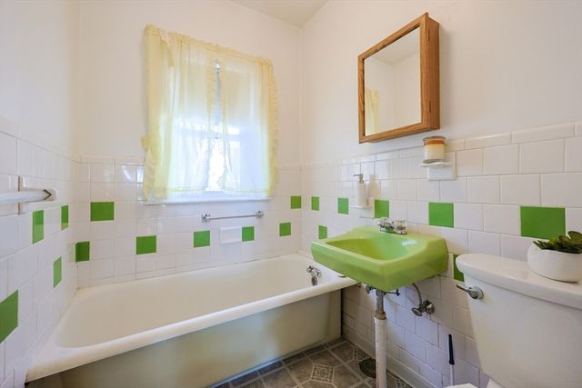 14 Dodge Street, Malden, MA 02148