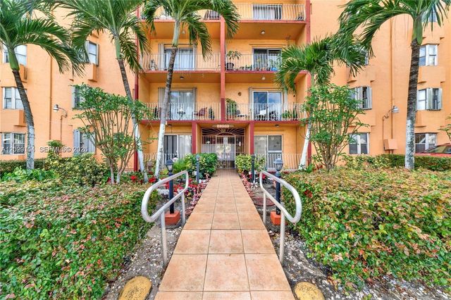6200 W Flagler St 301, Miami, FL 33144