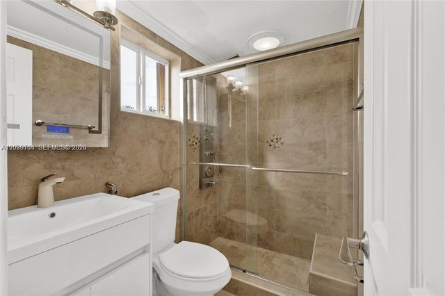 6200 W Flagler St 301, Miami, FL 33144
